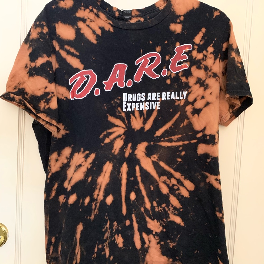 graphic tee